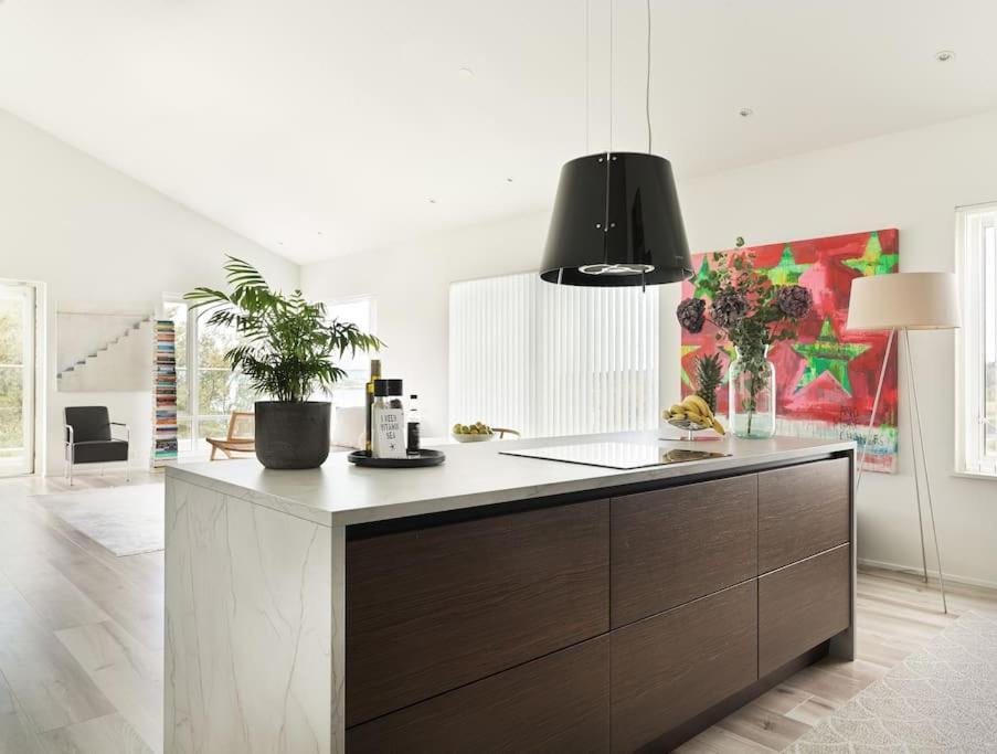 Modern Luxury Apartment - Ocean & Mountain Views Reykjavík Dış mekan fotoğraf